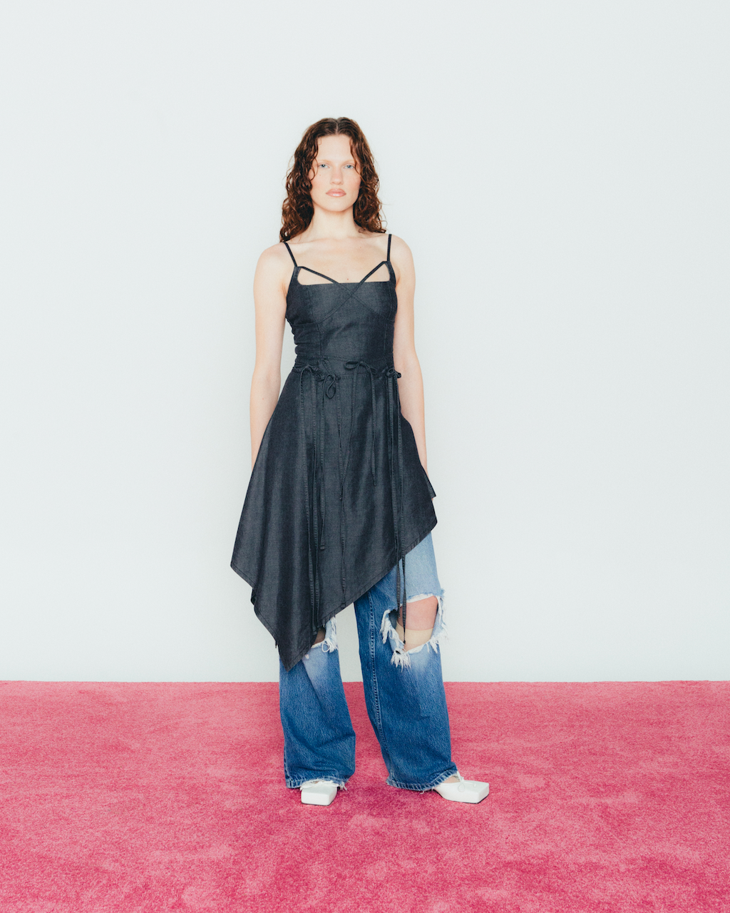 THE SHORT U DRESS - BLACK DENIM