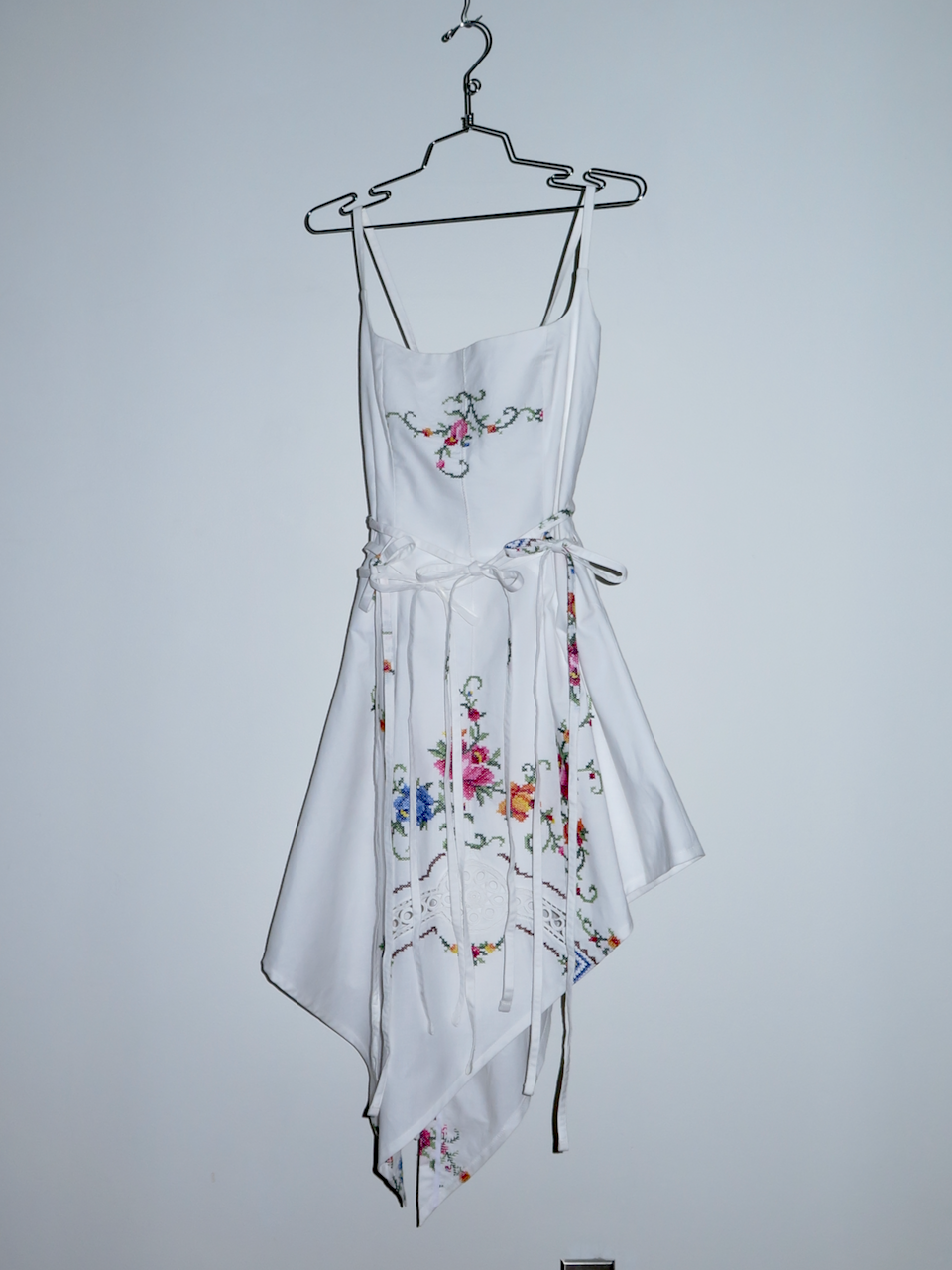 THE SHORT U DRESS - IVORY