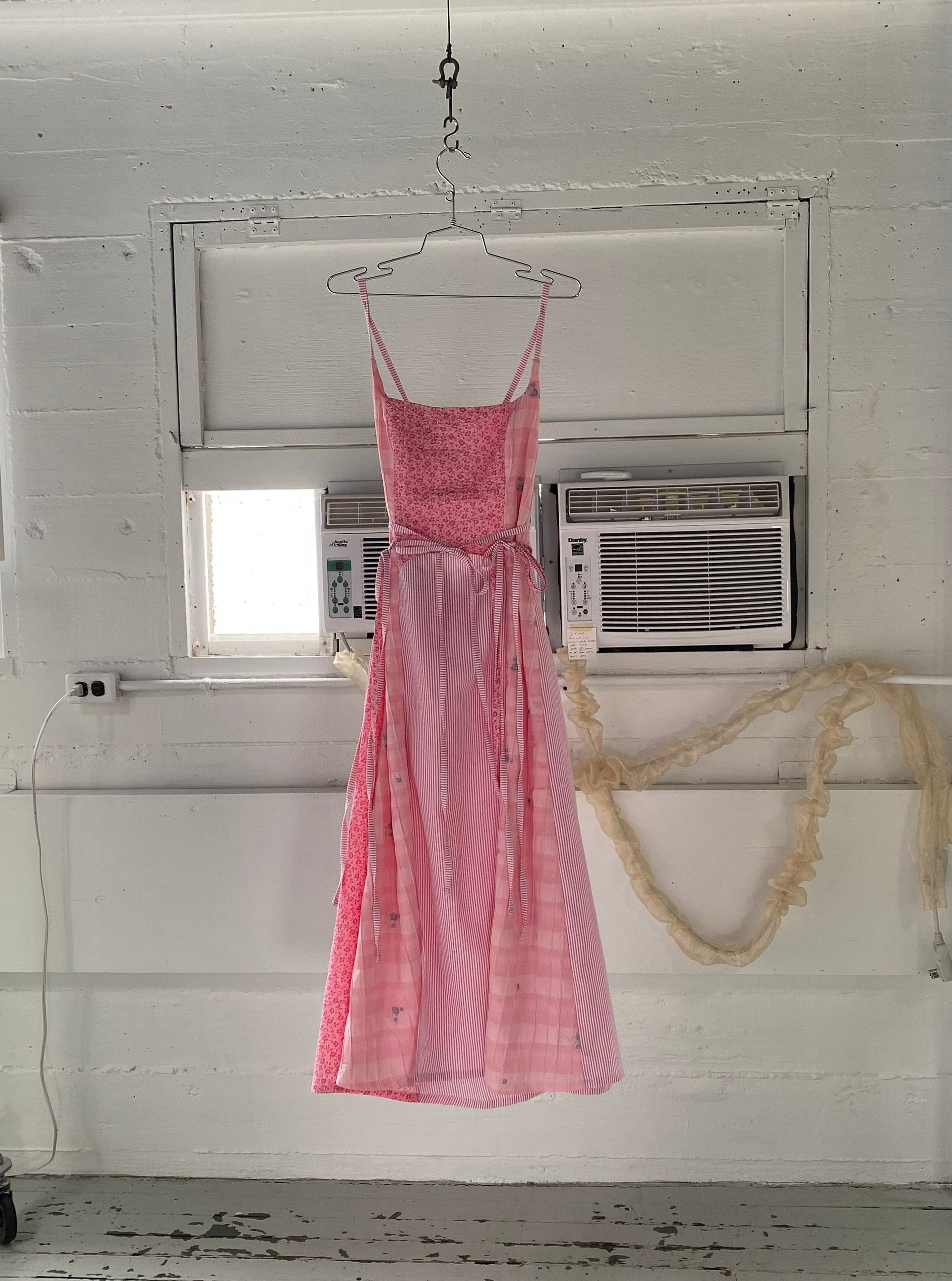 THE U DRESS STRAWBERRY