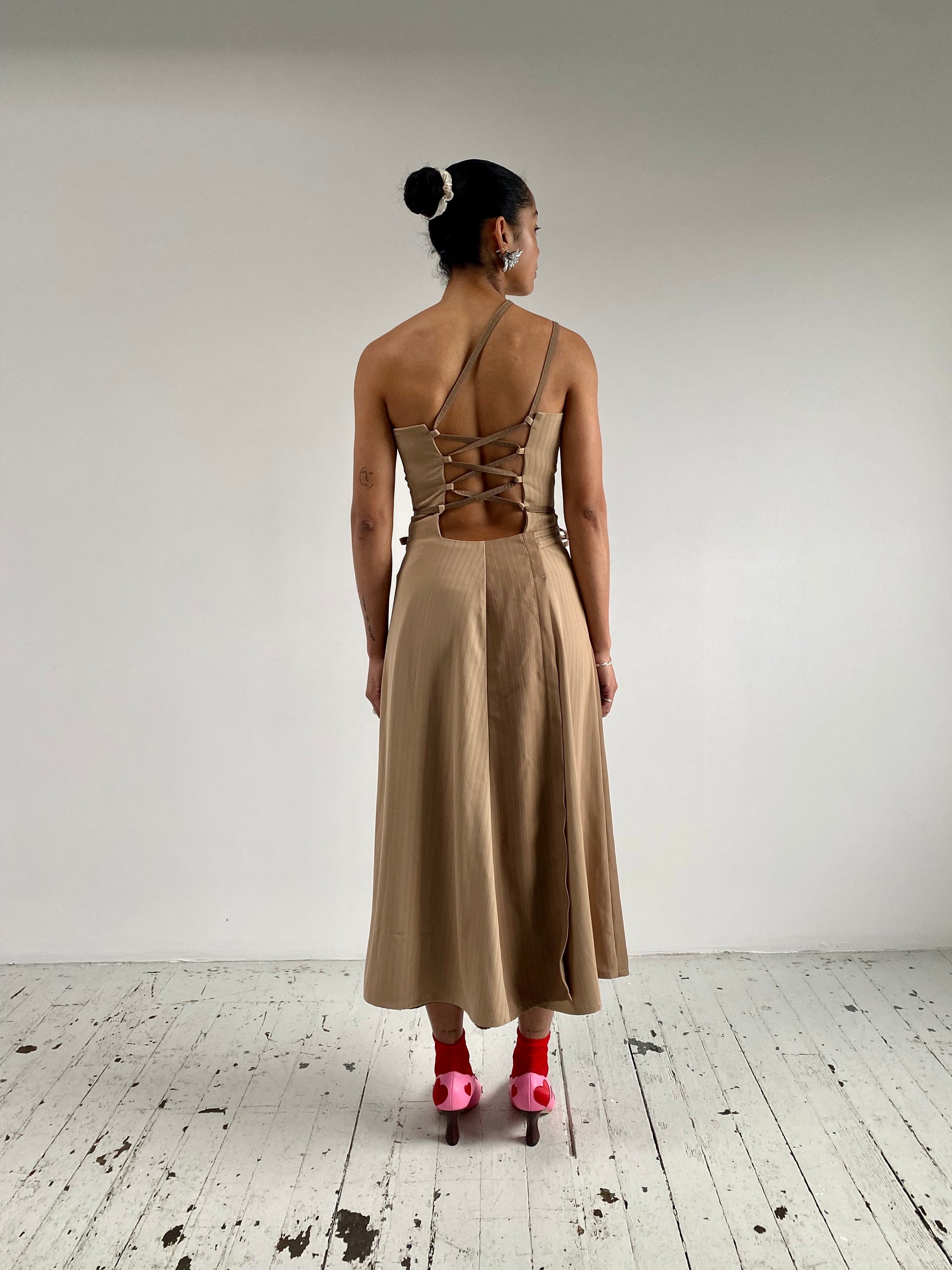 THE U DRESS COFFEE LACE