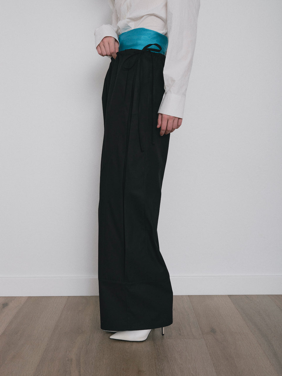 EASE TROUSER - BLACK