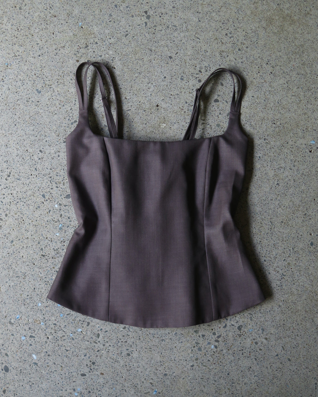 WITHOUT U TOP -GRAPHITE SUITING
