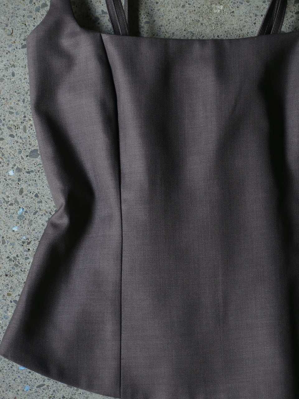 WITHOUT U TOP -GRAPHITE SUITING